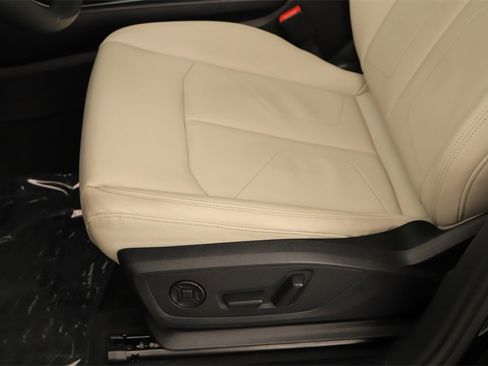 Certified 2022 Audi Q3 2.0T Premium image 25