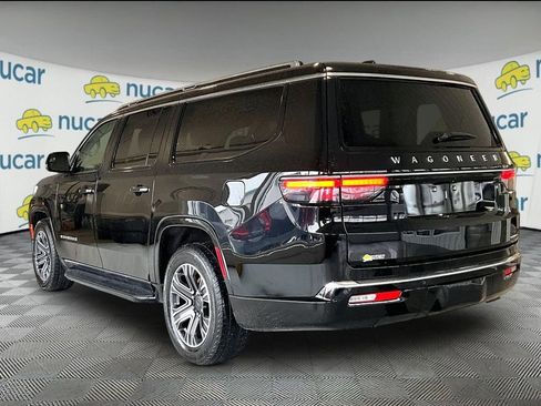 Used 2024 Jeep Wagoneer L Series II w/ Flexible Seating Group AWD/4WD image 4