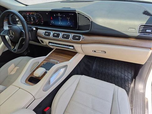 Used 2025 Mercedes-Benz GLE 450 4MATIC Coupe image 23