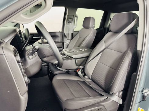 Used 2025 Chevrolet Silverado 1500 Custom Trail Boss w/ LPO, Dark Essentials Package AWD/4WD image 6