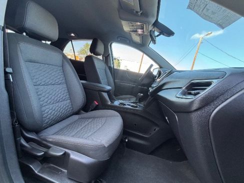Used 2018 Chevrolet Equinox LT AWD/4WD image 13