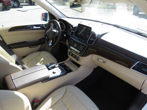 Used 2017 Mercedes-Benz GLE 350 4MATIC image 14