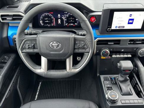 Certified 2025 Toyota Tacoma TRD Sport AWD/4WD image 11