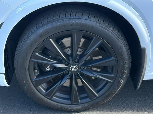 Used 2024 Lexus RX 500h F Sport image 9
