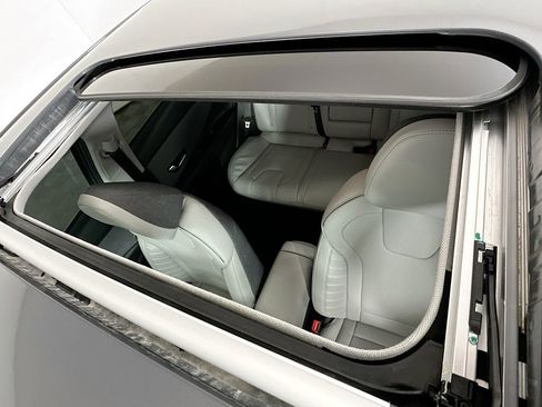 Certified 2023 Hyundai Elantra Limited w/ Preferred Accessory Package FWD image 22