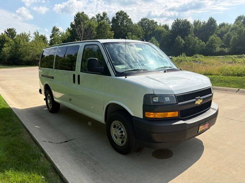 Used 2023 Chevrolet Express 3500 LS RWD image 11