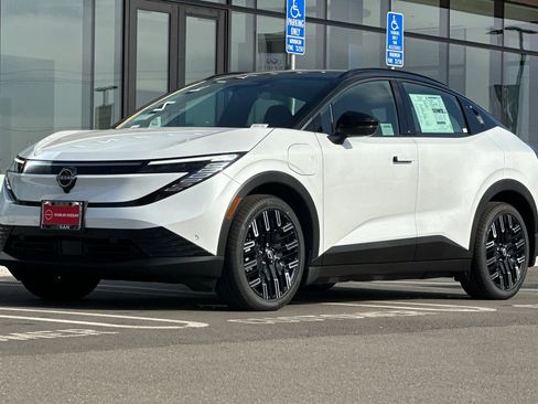 New 2026 Nissan Leaf Platinum+ w/ Cargo Package (Platinum+) image 8