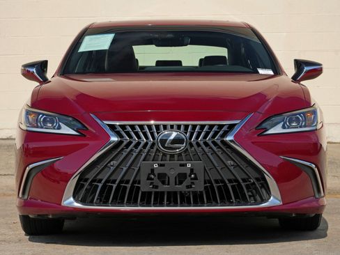 Used 2025 Lexus ES 300h w/ Premium Package FWD image 7
