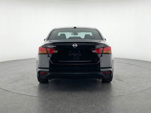 Used 2025 Nissan Altima 2.5 SV FWD image 7