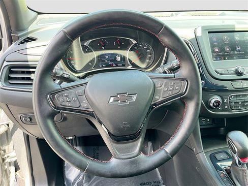 Used 2024 Chevrolet Equinox RS image 11