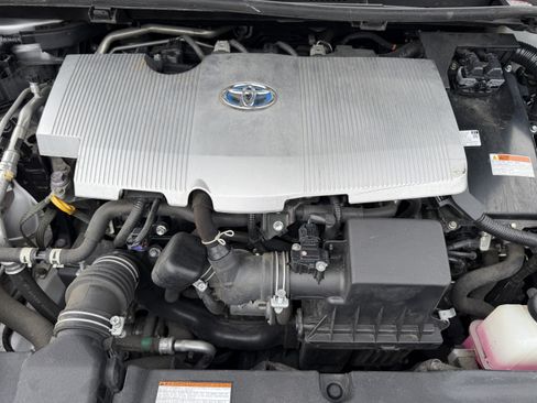 Used 2022 Toyota Prius L Eco FWD image 26