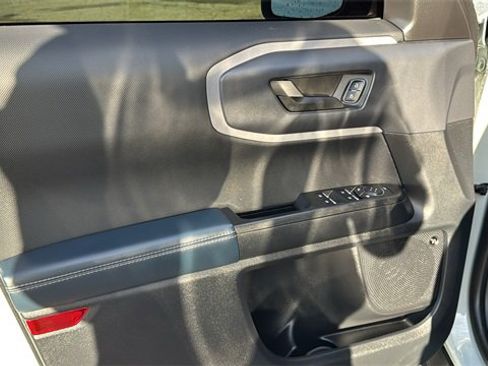 Used 2022 Ford Bronco Sport Outer Banks w/ Tech Package image 9