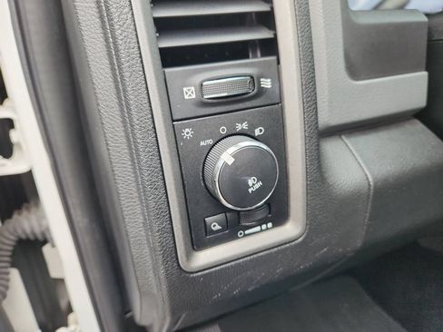 Used 2013 RAM 1500 Express AWD/4WD image 25