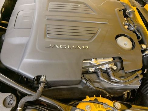 Used 2021 Jaguar F-TYPE R-Dynamic image 40