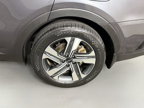 Certified 2023 Kia Sorento SX Prestige AWD/4WD image 39
