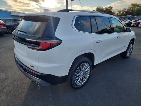 New 2025 GMC Acadia Denali w/ LPO, Floor Liner Package image 8