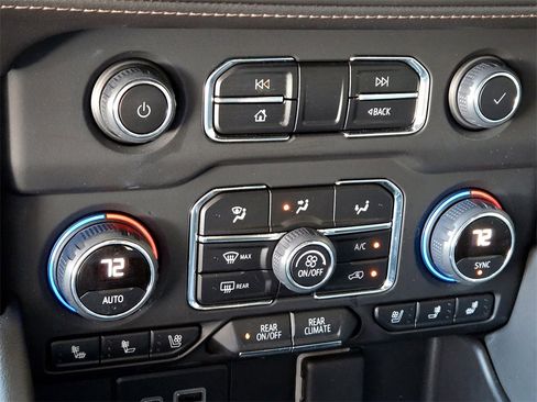 Used 2023 Chevrolet Tahoe High Country image 20