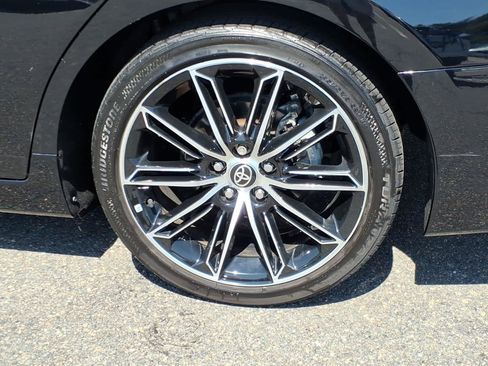 Used 2022 Toyota Avalon Touring w/ Carpet Mat Package (TMS) FWD image 9