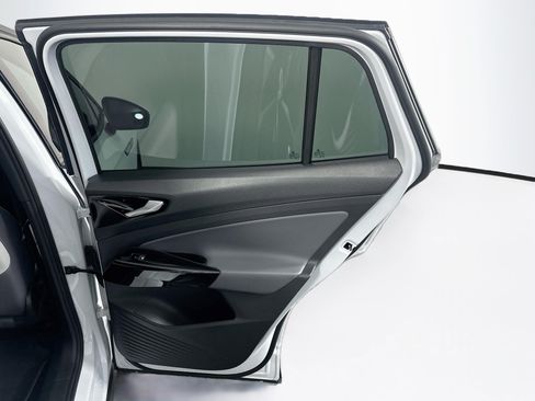 Used 2022 Volkswagen ID.4 Pro S RWD image 32