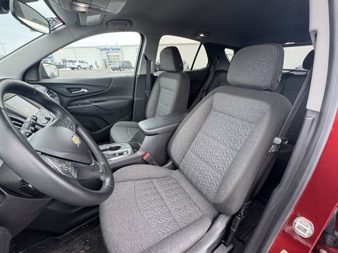 Used 2023 Chevrolet Equinox LT image 17