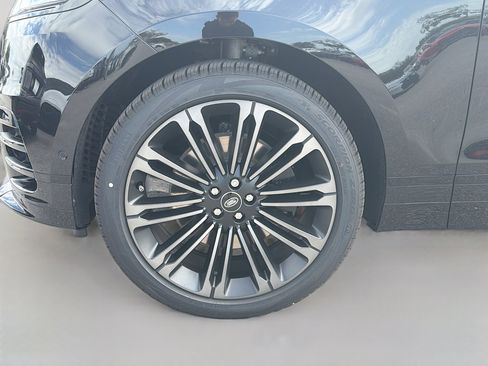 New 2026 Land Rover Range Rover Velar Dynamic SE image 42