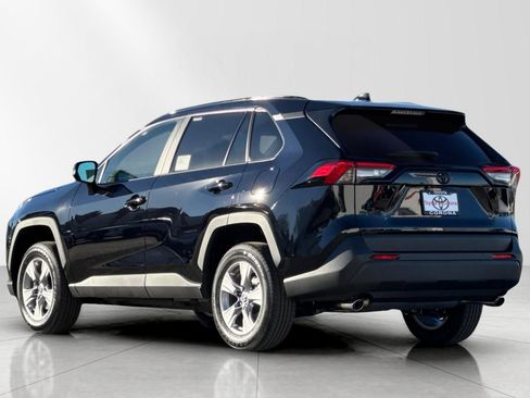 New 2025 Toyota RAV4 XLE image 5