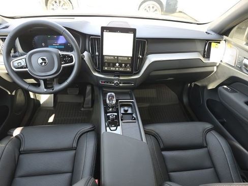 New 2026 Volvo XC60 T8 Ultra w/ Protection Package Premier AWD/4WD image 21