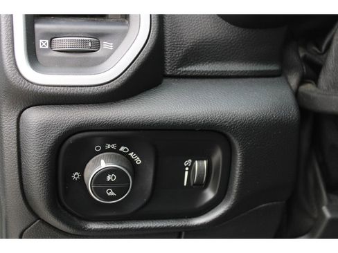 Used 2021 RAM 1500 Big Horn image 17