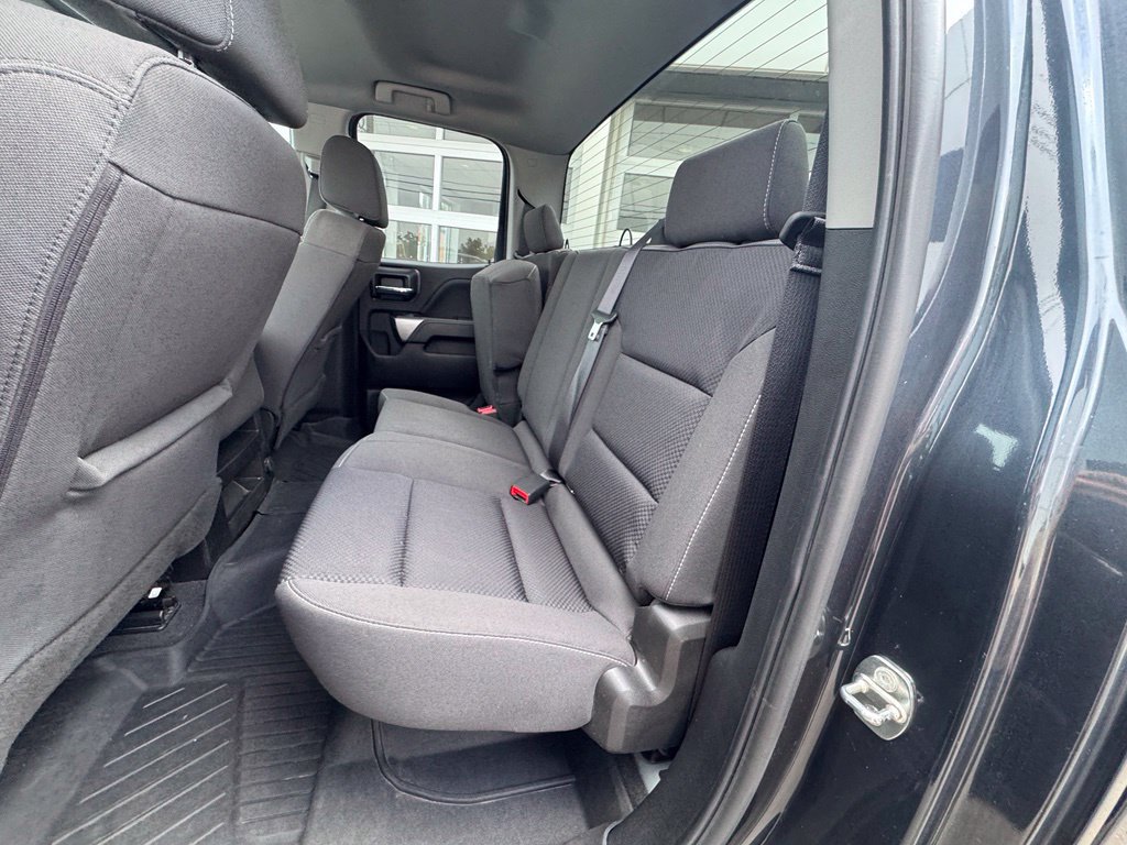 Used 2019 Chevrolet Silverado 1500 LT w/ All Star Edition AWD/4WD image 32