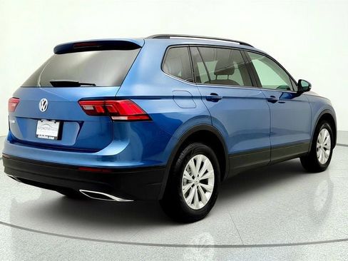 Used 2018 Volkswagen Tiguan S FWD image 5
