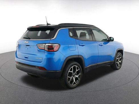 Used 2025 Jeep Compass Limited AWD/4WD image 9