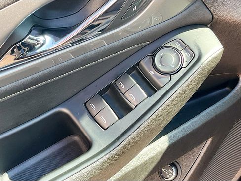 Used 2023 Chevrolet Traverse LT w/ LPO, Floor Liner Package image 18