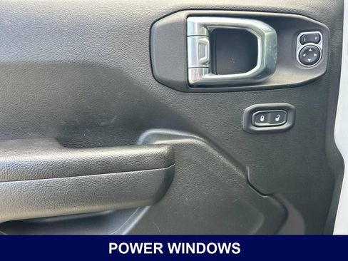 Used 2022 Jeep Wrangler Unlimited Sport AWD/4WD image 13