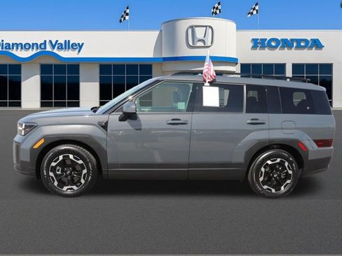 Used 2025 Hyundai Santa Fe SEL FWD image 7