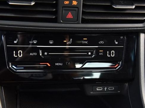 Certified 2025 Volkswagen Jetta Sport FWD image 15