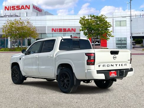 New 2026 Nissan Frontier SV w/ SV Convenience Package image 2