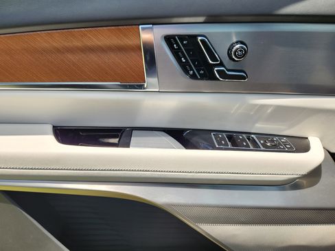 New 2026 Cadillac Vistiq Sport w/ LPO, Floor Liner Package image 17