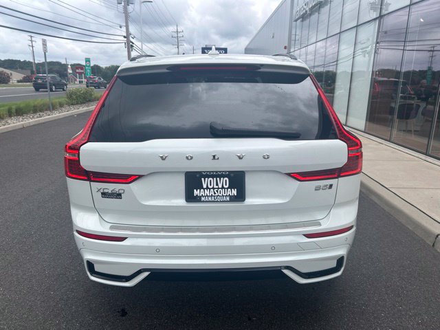 Certified 2024 Volvo XC60 B5 Plus w/ Protection Package Premier AWD/4WD image 4