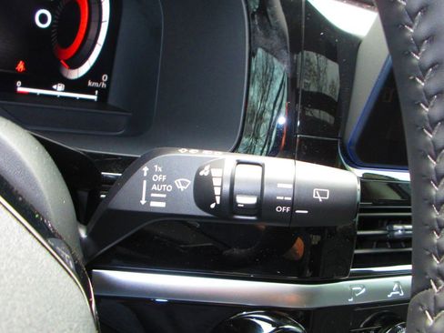 New 2026 Nissan Pathfinder Platinum image 22