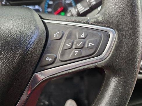 Used 2018 Chevrolet Equinox LS image 12