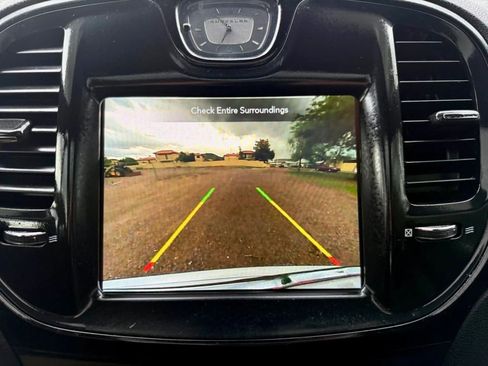 Used 2018 Chrysler 300 S w/ 300S Premium Group image 14