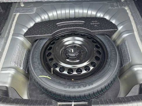 Used 2024 Chevrolet Malibu LT image 10