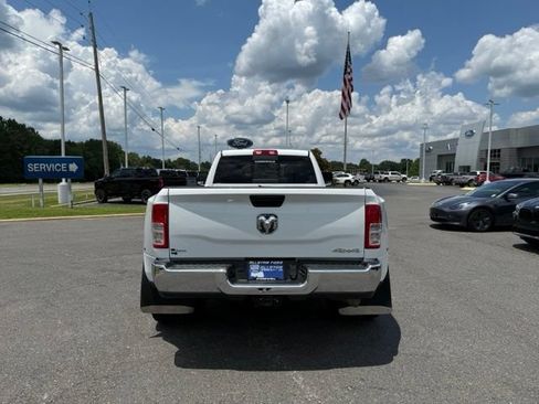 Used 2024 RAM 3500 Tradesman w/ Chrome Appearance Group AWD/4WD image 5
