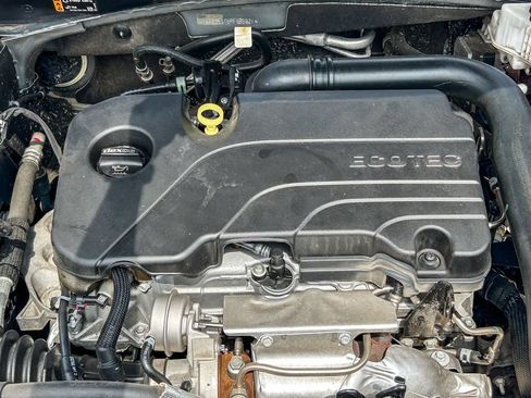 Used 2023 Chevrolet Malibu LT FWD image 28