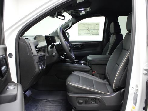 New 2025 Chevrolet Tahoe Premier image 12