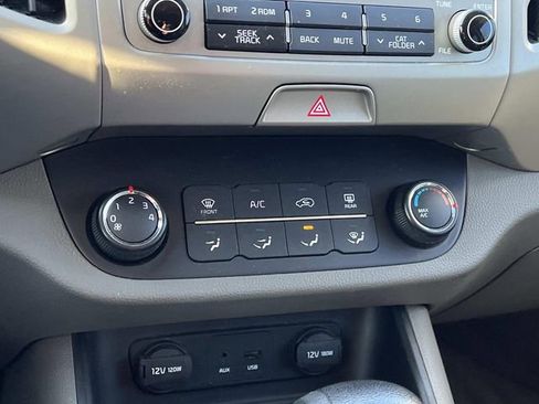 Used 2015 Kia Sportage LX image 22