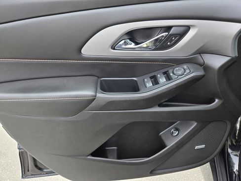 Used 2021 Chevrolet Traverse RS w/ LPO, Floor Liner Package image 16
