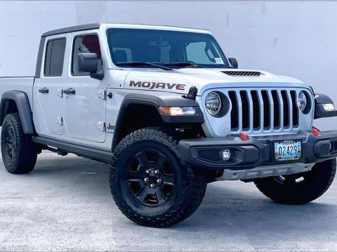 Used 2022 Jeep Gladiator Mojave w/ Cold Weather Group AWD/4WD image 21