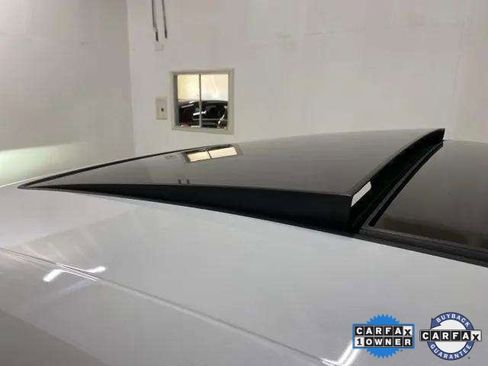 Used 2024 Audi Q8 e-tron Premium image 89