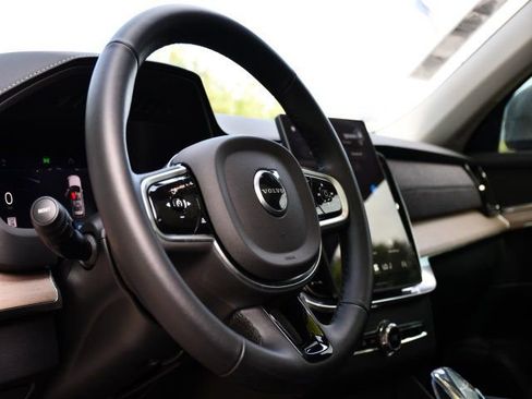 Used 2025 Volvo XC90 B6 Core w/ Protection Package Premier AWD/4WD image 11